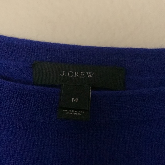 ❌Donated 08/0723 ❤️J.Crew Merino Wool, light weight, embroidered design sweater - Picture 5 of 5
